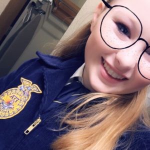 Meet your Posher, Kaylen